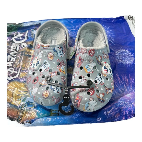 Disney Crocs Mickey Mouse and Friends Holiday Crocs Size M 8 W 10 - Picture 1 of 4